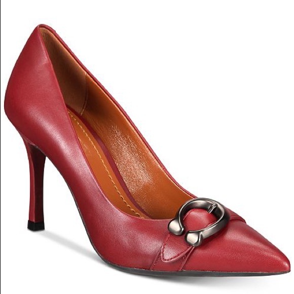coach waverly signature buckle pumps